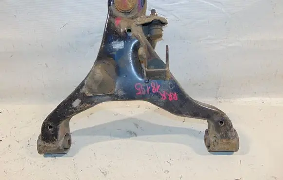 Nissan Pathfinder R51 Front lower control arm/wishbone 54501EB300 54501 B1V19