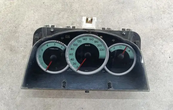 Toyota Corolla Verso E121 Speedometer (instrument cluster) 838000F060L