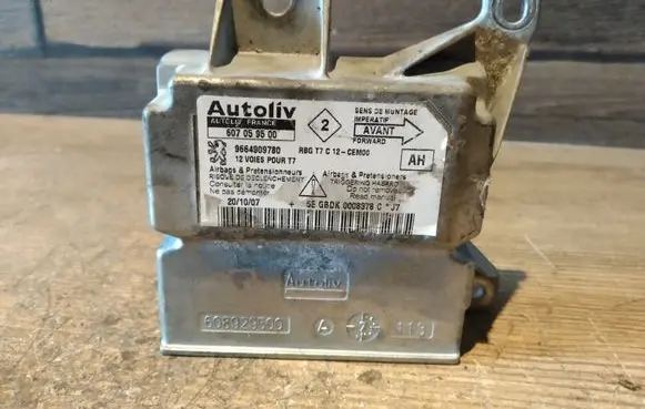 Peugeot 308 Airbag control unit/module 607059500 9664909780