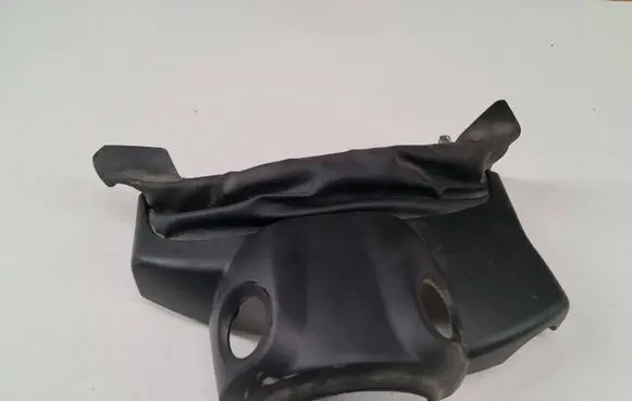 Steering wheel column trim