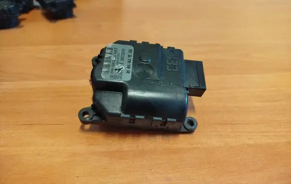 Mini One - Cooper Coupe R56 Air flap motor/actuator 3422659 52098