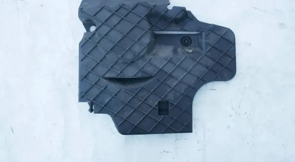 Mercedes-Benz E W212 Timing belt guard (cover) A6510100075 BBP198402