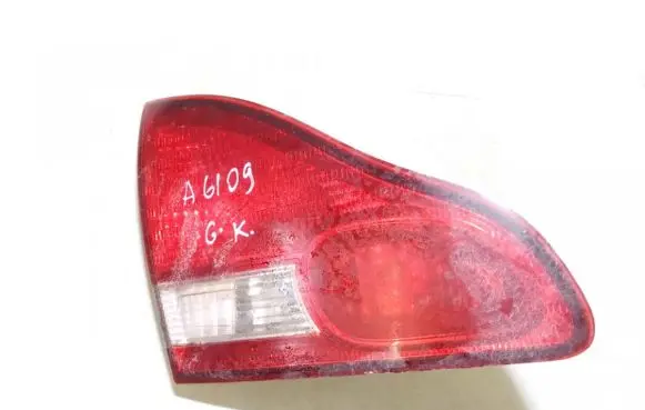 Toyota Avensis Verso Tailgate rear/tail lights