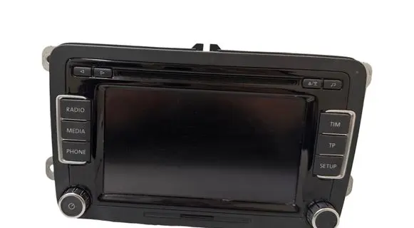 Volkswagen Golf Plus Radio/CD/DVD/GPS head unit 3C8035195 7647239360 VWZ1Z3K6409426