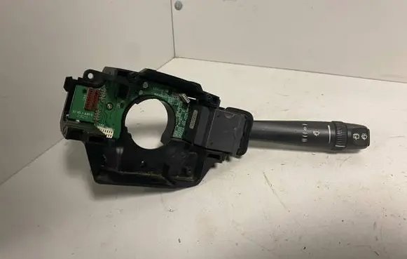 Volvo V70 Wiper control stalk 30658614 8191545