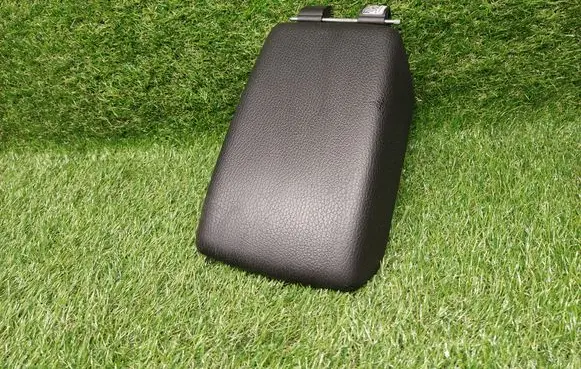 Opel Astra J Armrest W200329800 2219705F600R 1783593K05