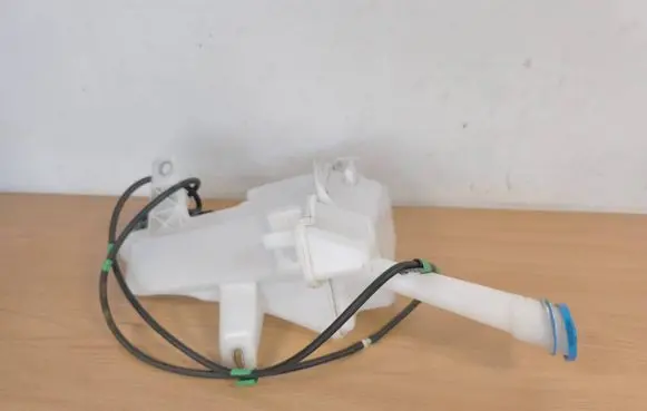 Toyota Yaris Cross Windshield washer fluid reservoir/tank 85315K0070