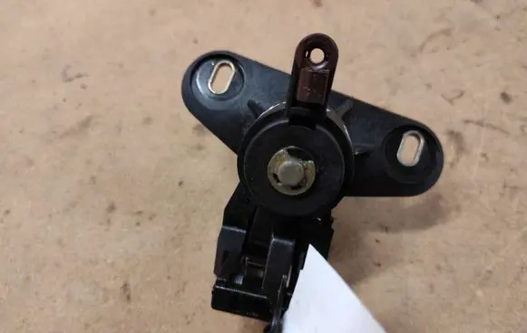 Opel Astra G Tailgate exterior lock