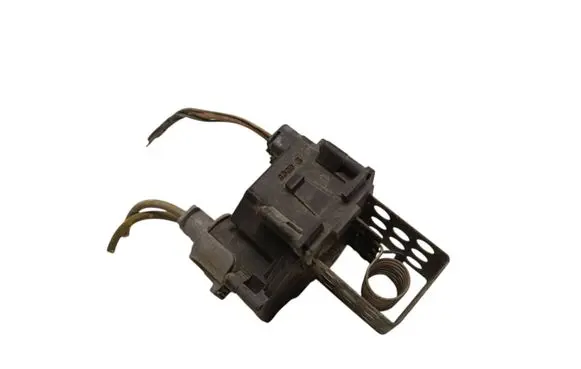 Peugeot 308 Coolant fan relay 9658508980
