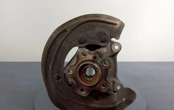 BMW X3 G01 Front wheel hub spindle knuckle 6882597