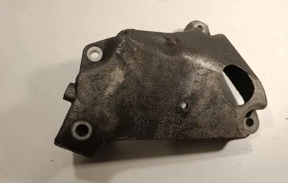 BMW 5 F10 F11 Engine mounting bracket 2211678124103