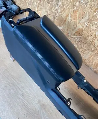 Nissan Murano Z52 Armrest 