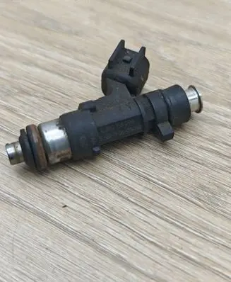 Volvo S80 Fuel injector 30757534 0280158096