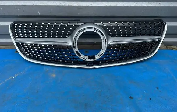 Mercedes-Benz V Class W447 Front bumper upper radiator grill A4478882300