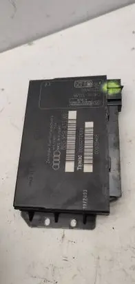 Audi A4 S4 B7 8E 8H Comfort/convenience module 8E0959433AS 00935468 00002726B3