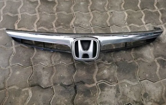 Honda Civic Front bumper upper radiator grill 71121SNLT01