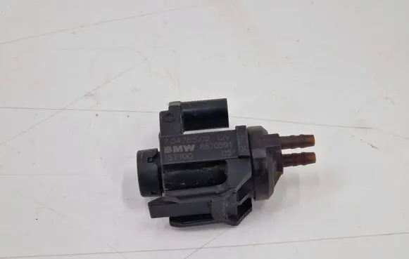 Mini One - Cooper F56 F55 Turbo solenoid valve 70478502 857059105