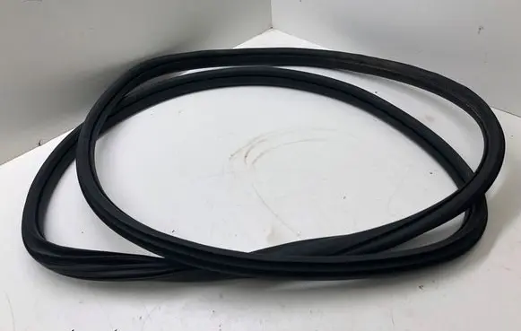 Citroen DS4 Front door rubber seal 
