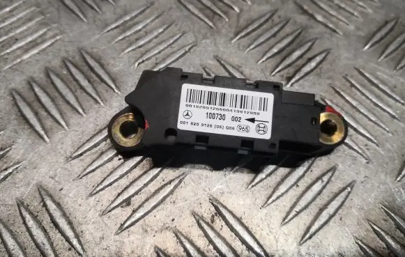 Mercedes-Benz C W203 Airbag deployment crash/impact sensor 0018209126 A0018209126