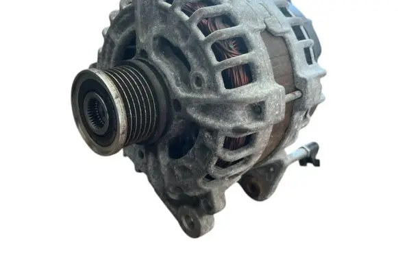 Audi A4 S4 B8 8K Generator/alternator 04L903024S EL6140 F000BL0818