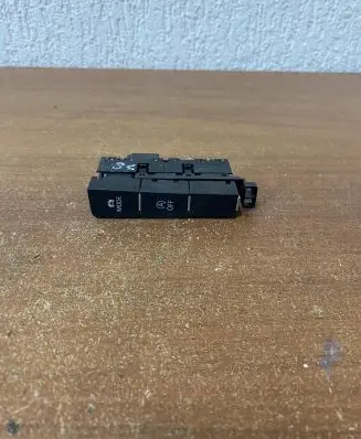 Volkswagen Golf VII Traction control (ASR) switch 5G1927137N 10097398055