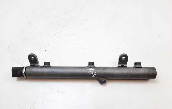Chrysler 300 - 300C Fuel main line pipe A6420702595 A0061536528
