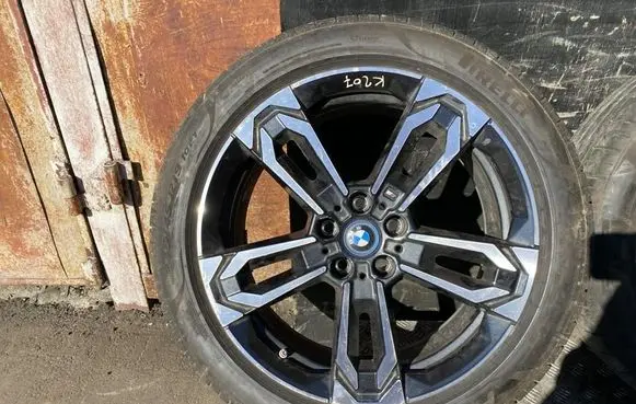 BMW iX1 R19 alloy rim 6898051
