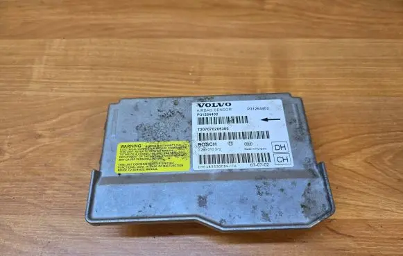 Volvo XC70 Airbag control unit/module P31264402 T207070205300