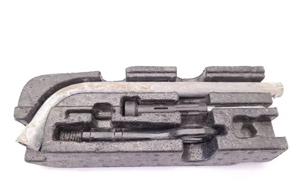 Volkswagen Caddy Tool set 2K5012113A 1T0805615A