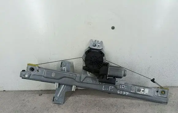 Peugeot 207 Front door window regulator with motor 