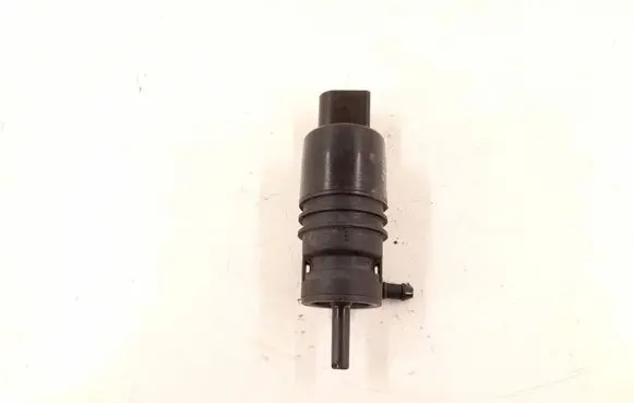 Mercedes-Benz E W212 Windshield washer spray nozzle 2218690121 2108690921