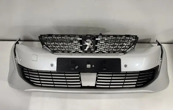 Peugeot 508 II Front bumper 9820332180