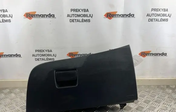 Opel Insignia B Glove box 39097522