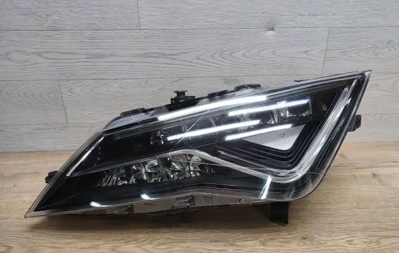 Seat Leon (5F) Headlight/headlamp 5F1941007F