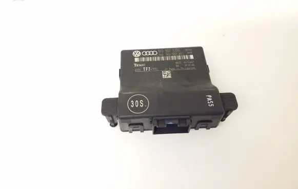 Audi A3 S3 8P Comfort/convenience module 1K0907530G 1K0907951