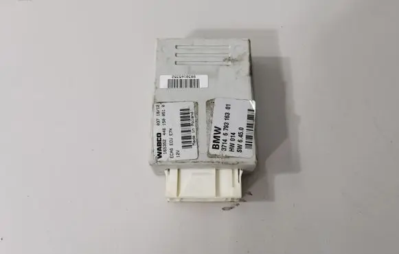 BMW X5 E70 Air suspension control unit module (rear) 6793163 6778966