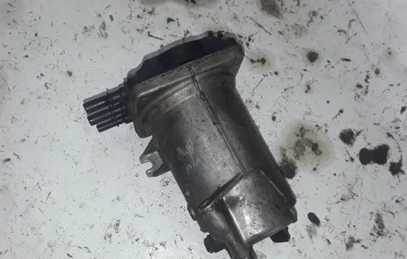 Peugeot 607 Fuel filter housing 5U3Q9155AF
