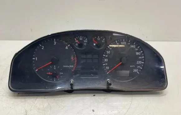 Audi A6 S6 C5 4B Speedometer (instrument cluster) 88311245