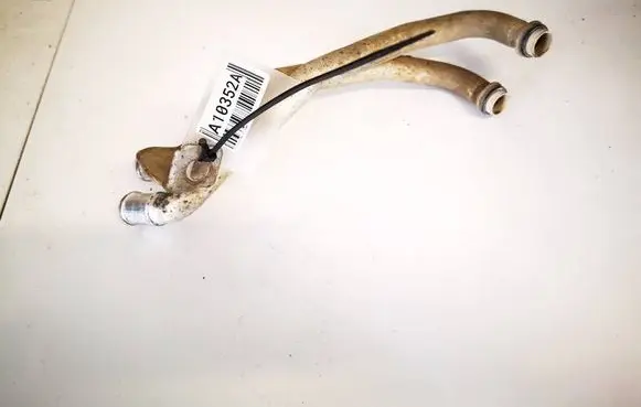 Engine coolant pipe/hose