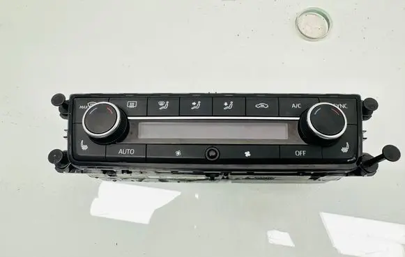 Seat Ibiza V (KJ) Climate control unit 6F0907044J 5HB01406931 2102853710