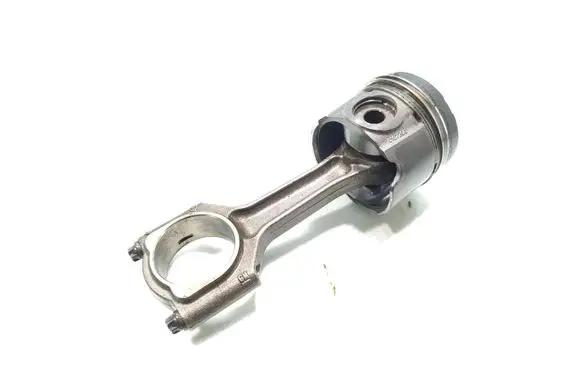 Opel Vectra C Piston with connecting rod Y22DTR