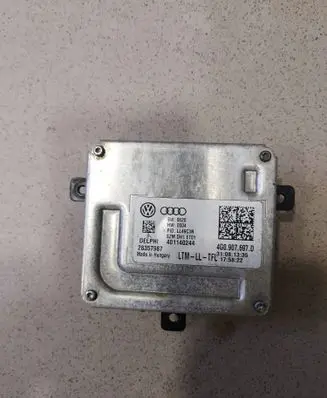 Skoda Octavia Mk3 (5E) Headlight ballast module Xenon 4G0907697D