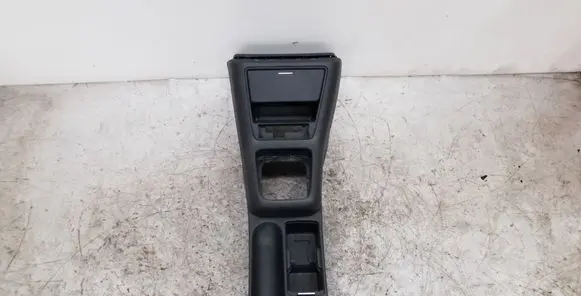 Volkswagen Golf Plus Center console 5M0862534 5M1863243D