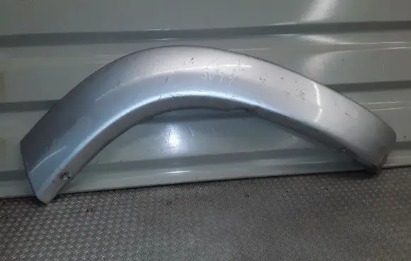 Toyota RAV 4 (XA20) Rear fender molding trim 7560642090