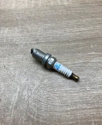 Smart ForTwo I Spark plug BKR6EKE