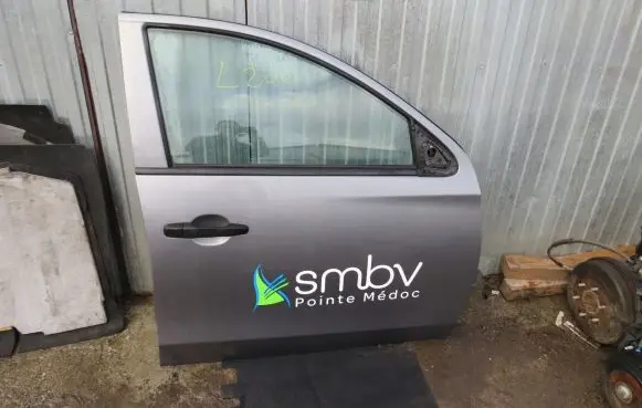 Mitsubishi L200 Front door