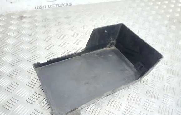 Mitsubishi Lancer VIII Battery tray 8201A004