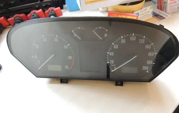Skoda Fabia Mk1 (6Y) Speedometer (instrument cluster) 110080252 6Y0920860M