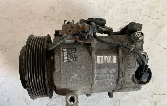 Nissan Qashqai Air conditioning (A/C) compressor (pump) 926004EB1A