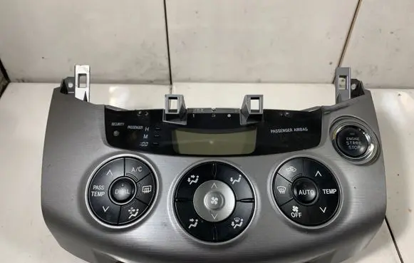 Toyota RAV 4 (XA30) Climate control unit 5590042290